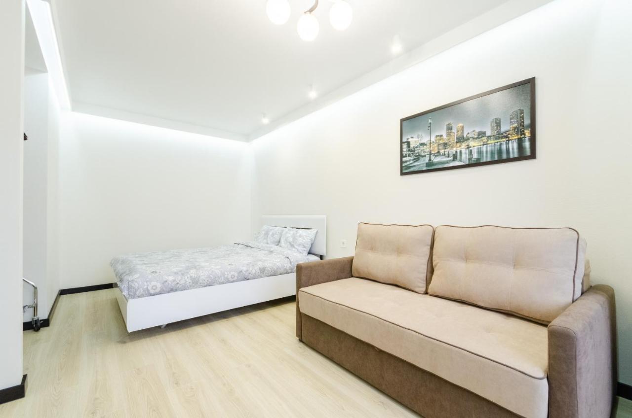 Artal Apartment On Obolonsky Avenue 31 Kyiv Exterior photo